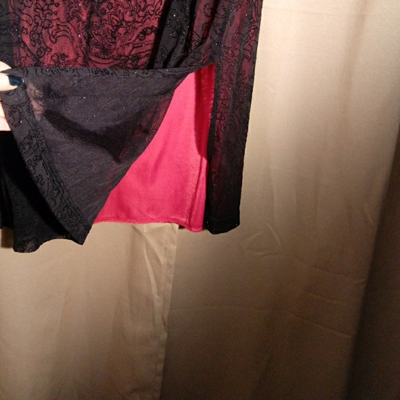 Long Sparkly Black & Red Skirt, stretch, size M - Picture 4 of 5